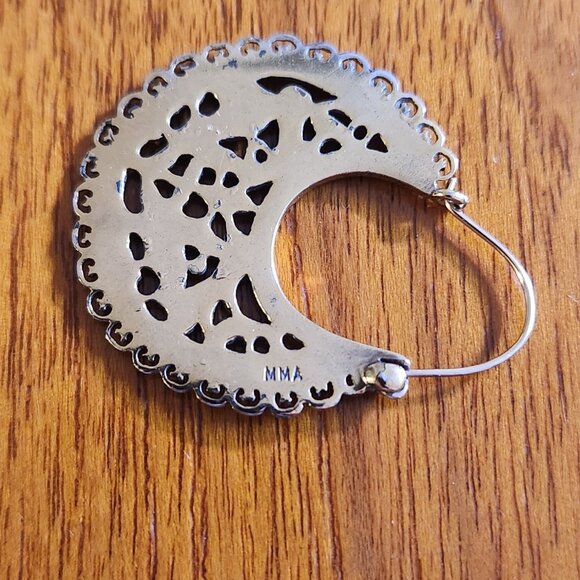 Vintage Filigree Earrings - Picture 4 of 4